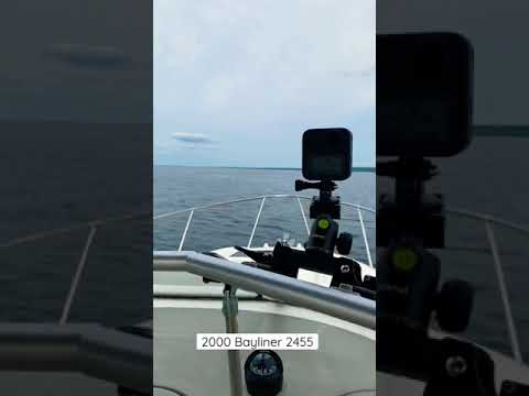 2000 Bayliner 2455