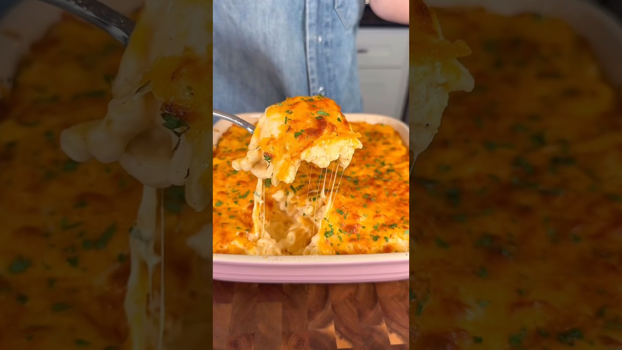 The Ultimate Holiday Comfort Mac & Cheese