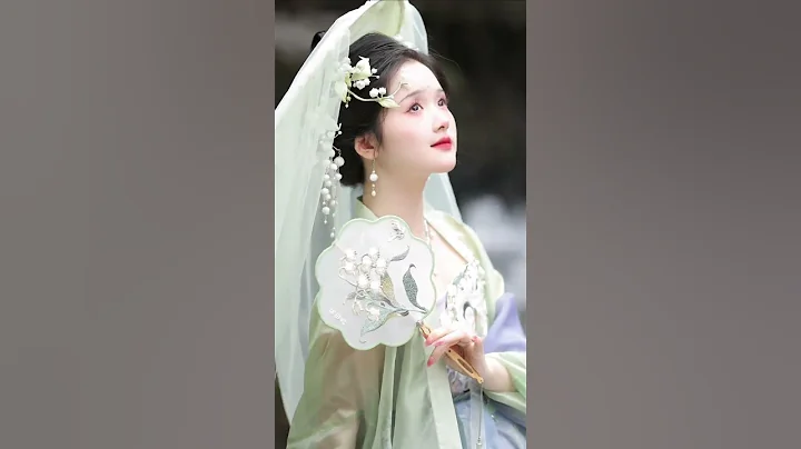 迷雾花影，生于水畔边的铃兰仙～🌿 #china #中国风 #hanfu - 天天要闻