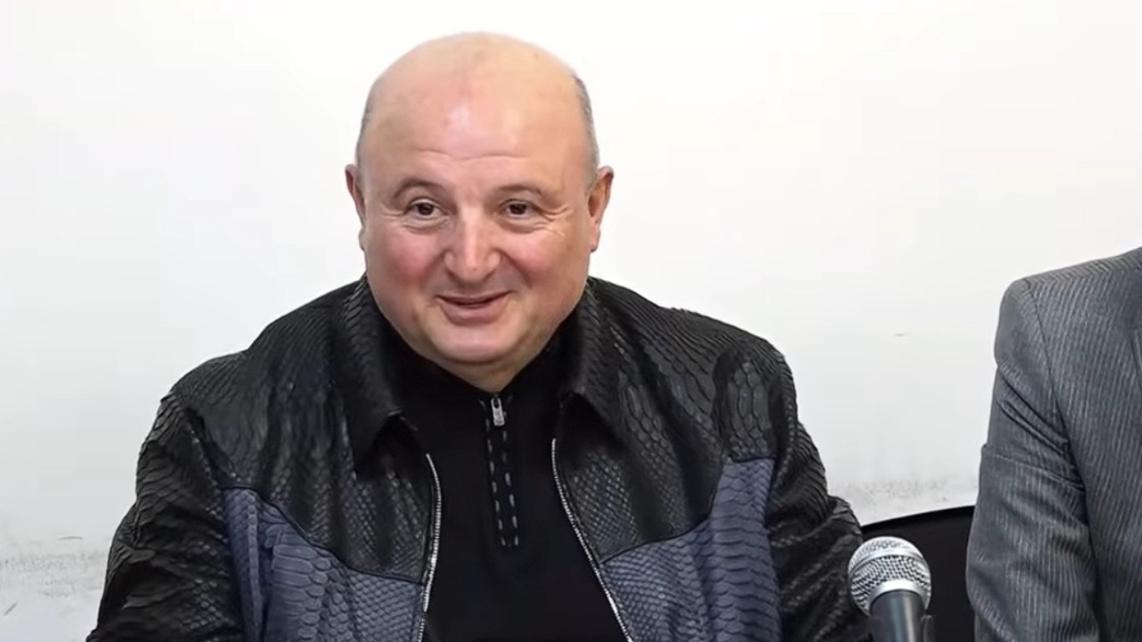 Հով նստած ենք, ու՞ր գնանք․ Վարդան Ղուկասյանը՝ ոստիկանին