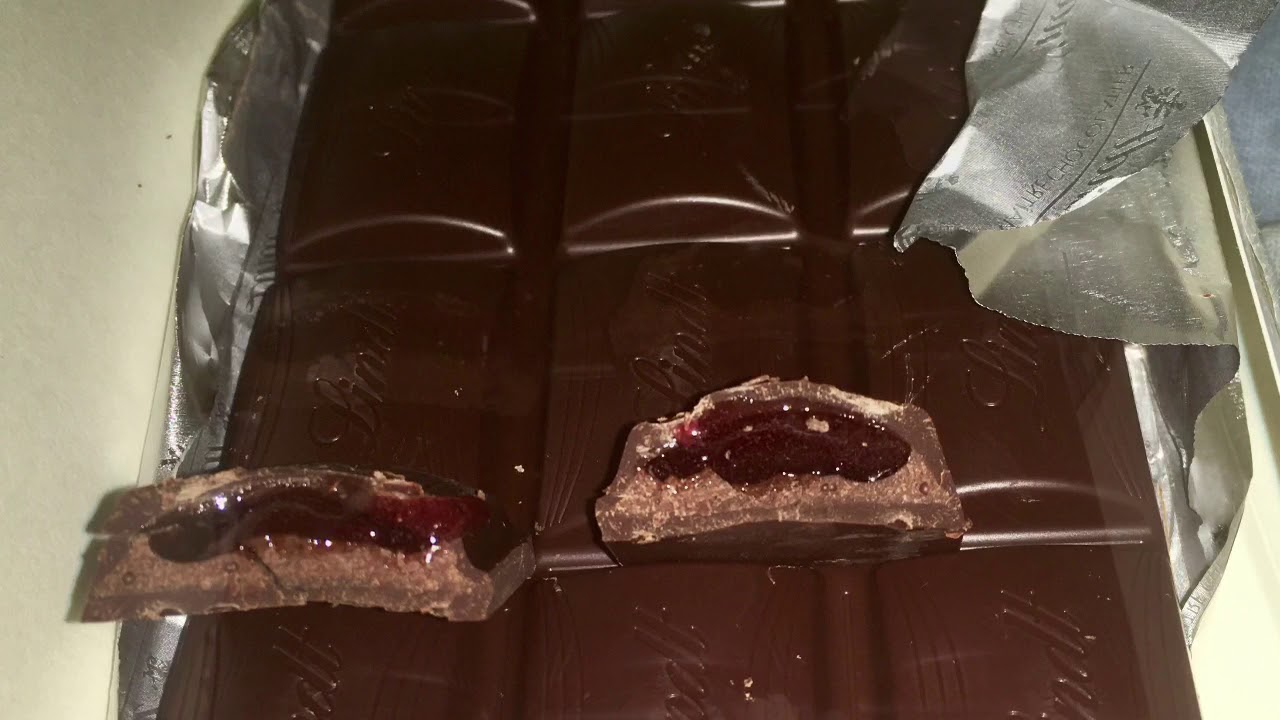 review chocolate lindt with chocolate mousse and different ...