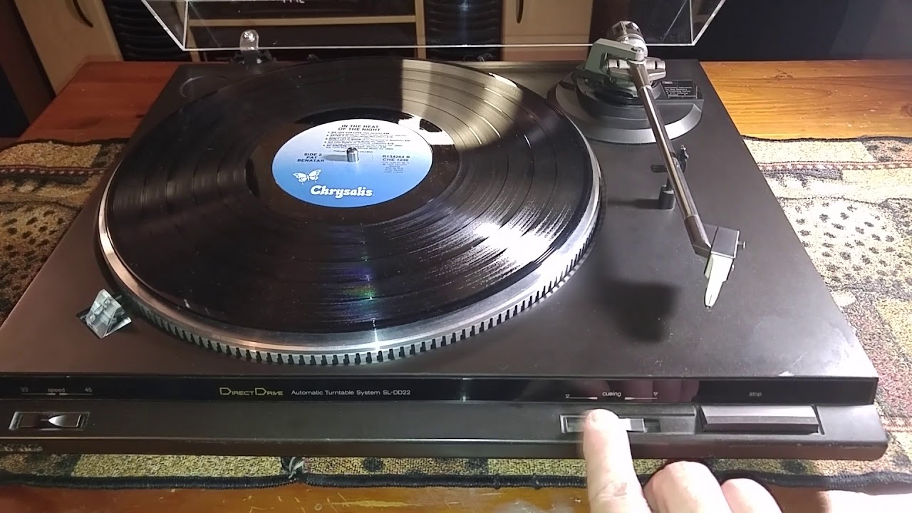 Technics DD22 Semi Auto Direct Drive Turntable - YouTube