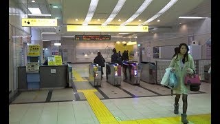 東京メトロと都営地下鉄が共用の白金台駅の改札口の風景