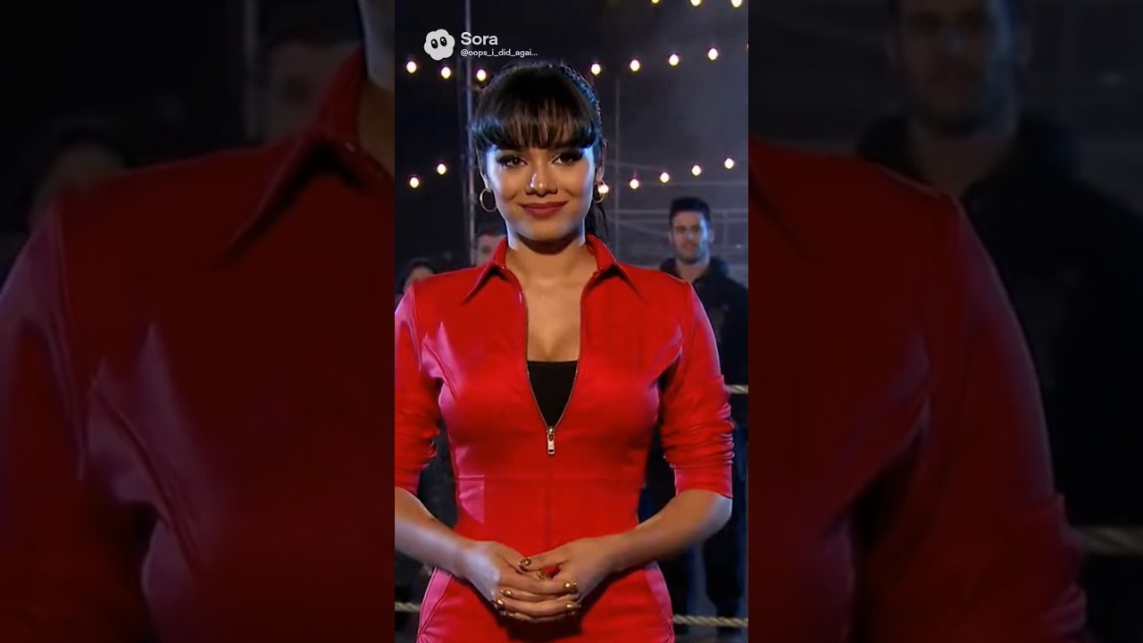 Fear Factor Selena covered in scorpions 