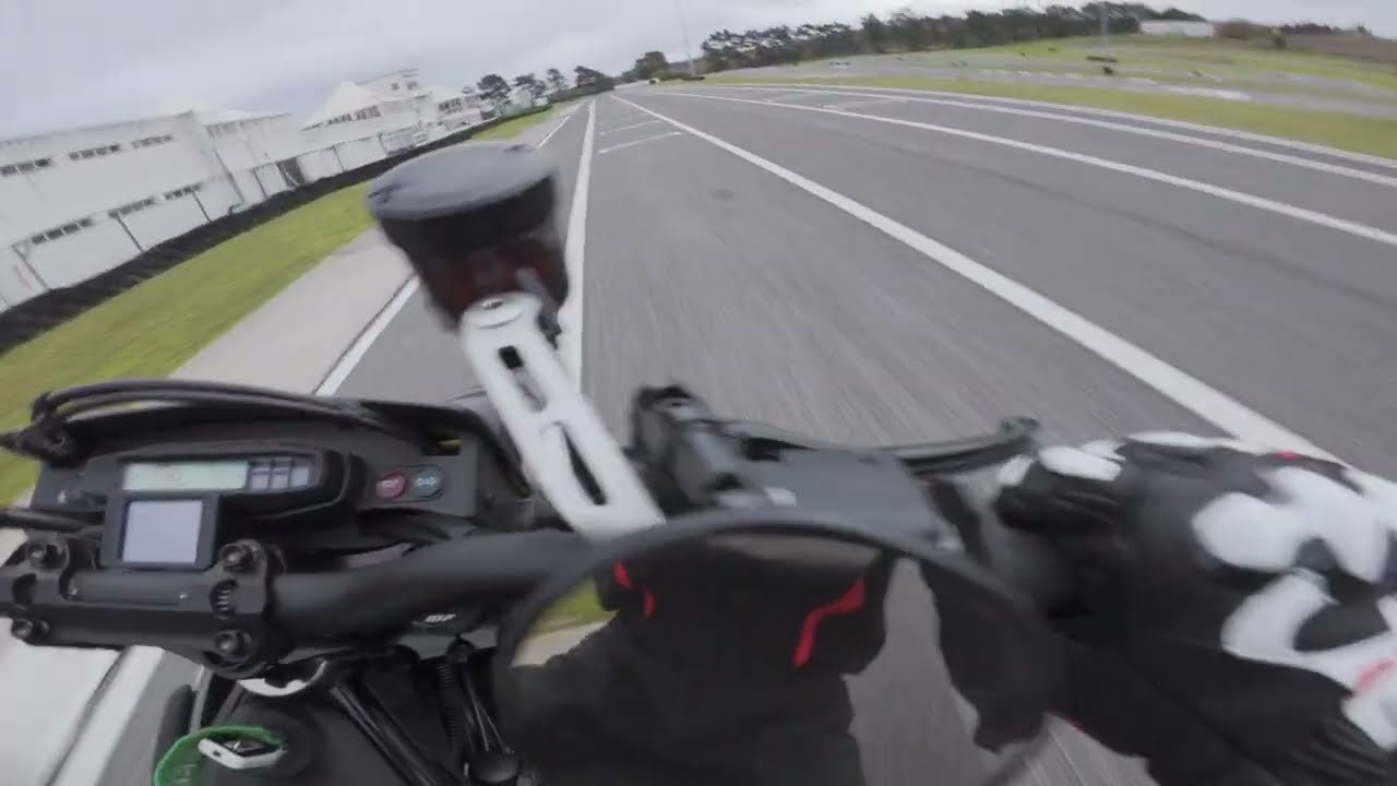First Motorcycle Track Day | Husqvarna 701