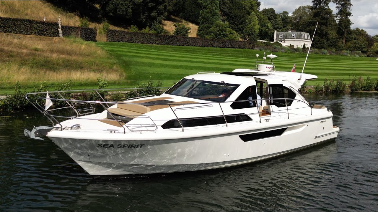 Катер Broom 35 Coupe 2015 года выпуска | Продажа подержанных моторных лодок Broom в Великобритани...