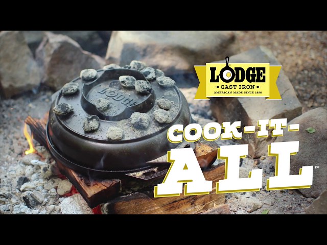 Lodge Cast Iron Camp Dutch Oven 