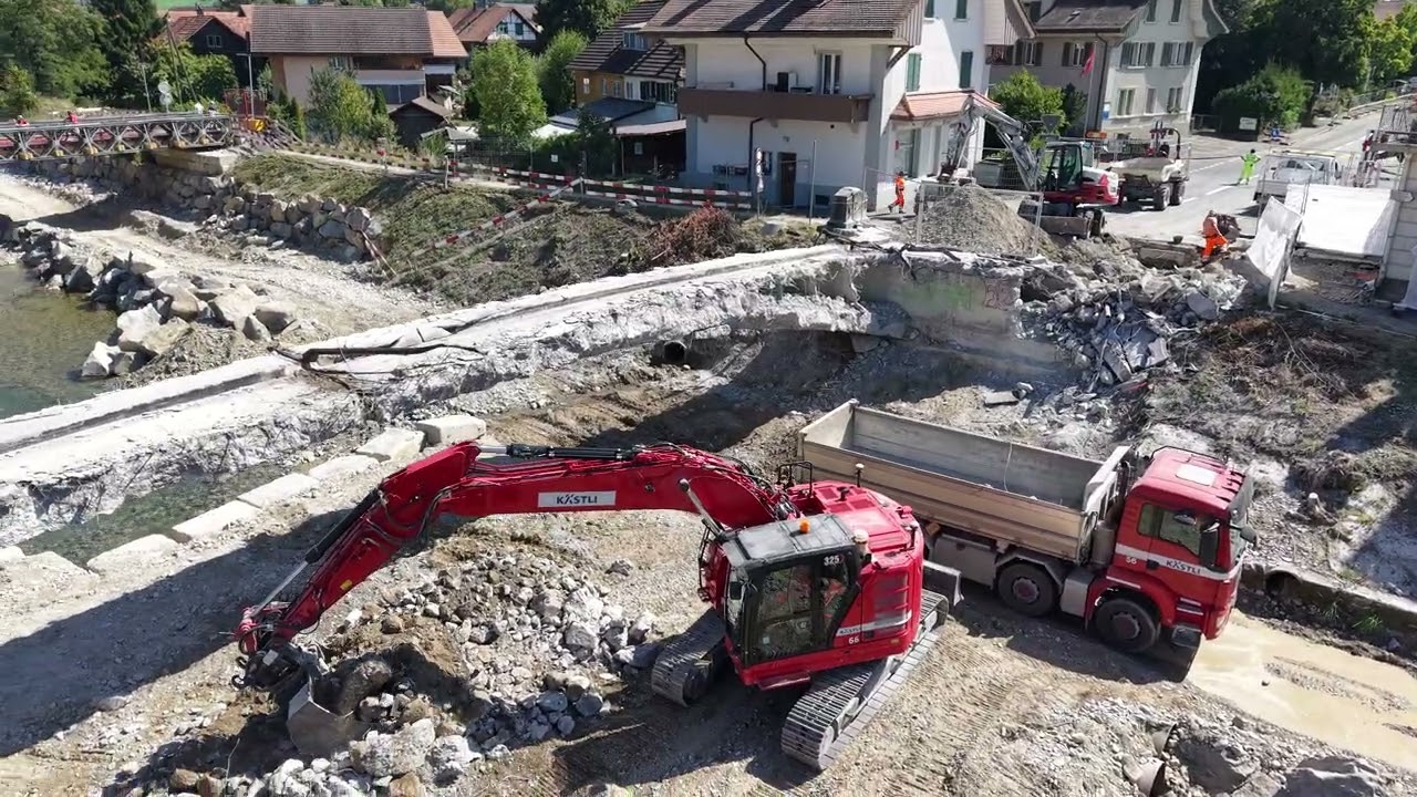 2025-08-18 Der Rest der Sensebrücke von 1908 überspannt die Sense heute zum letzten Mal