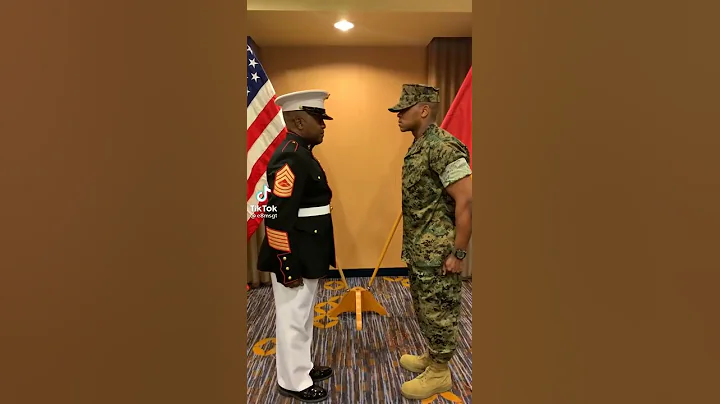 Marine father's salute to son goes viral - DayDayNews