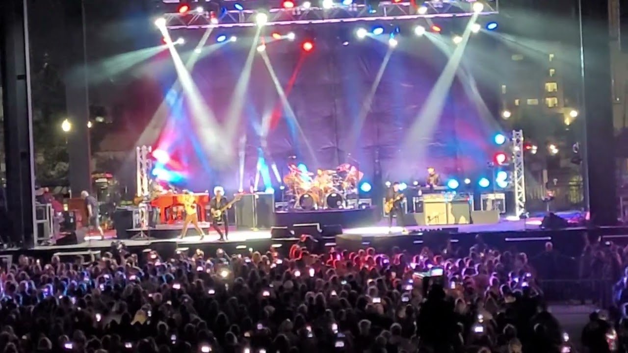 Journey Don’t Stop Believing Nugget Amphitheater Sparks, NV