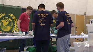 'It's really neighbors helping neighbors': Non-profit provides free medical care with pop-up clinic