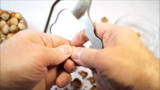 Как быстро почистить орехи фундук. How quickly clean hazelnut Как быстро почистить орехи фундук. How quickly clean hazelnut
