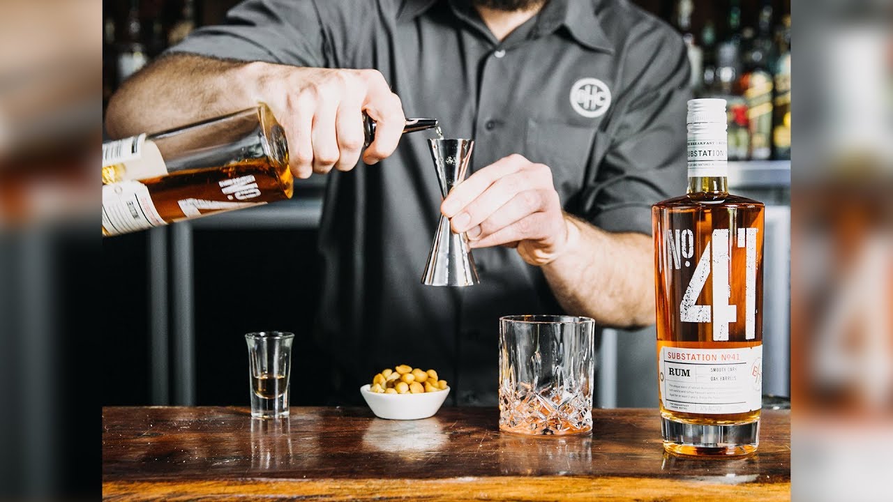 Cocktail recipe: How to make a rum Smokey Jacket