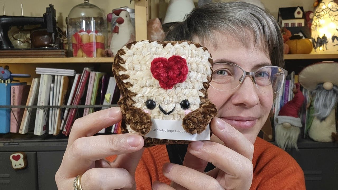 Toast da Supporto Emotivo all'Uncinetto: Amigurumi Facile per San Valentino