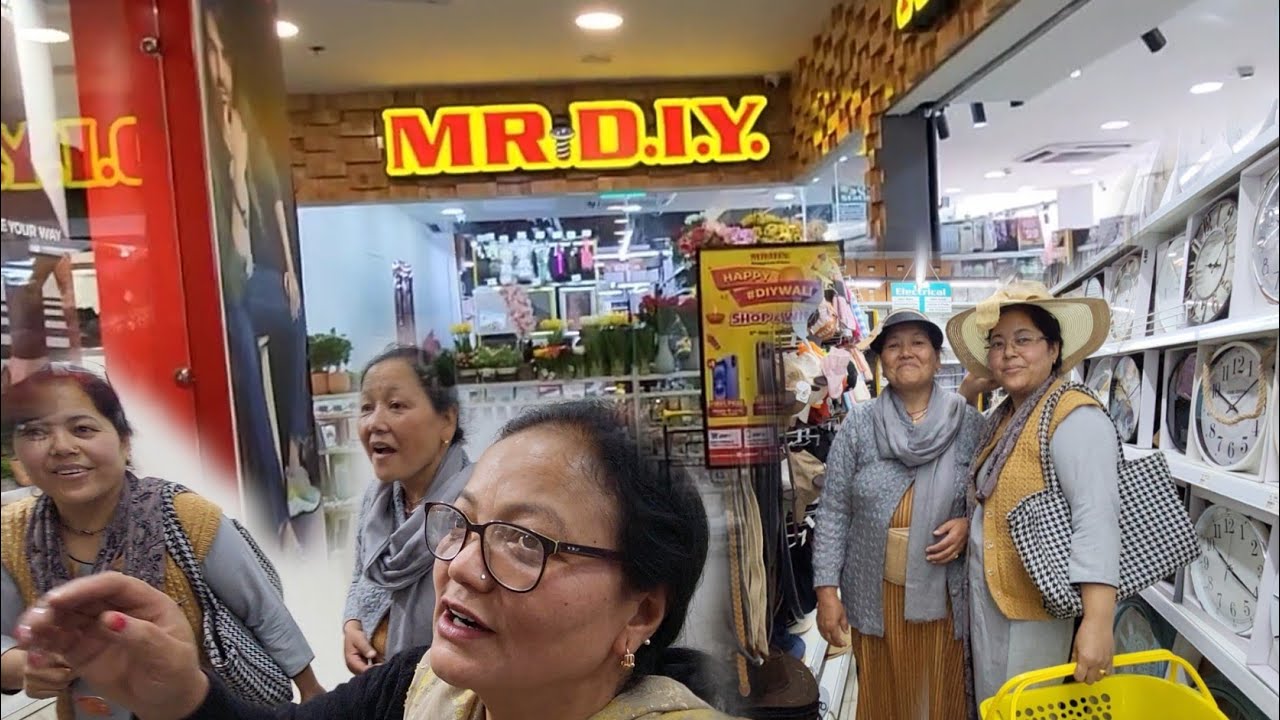 Kullu me be ✨D.I.Y. Wow aap log bhi chaliye hamare sath shopping karne🕺🕺💃🧳