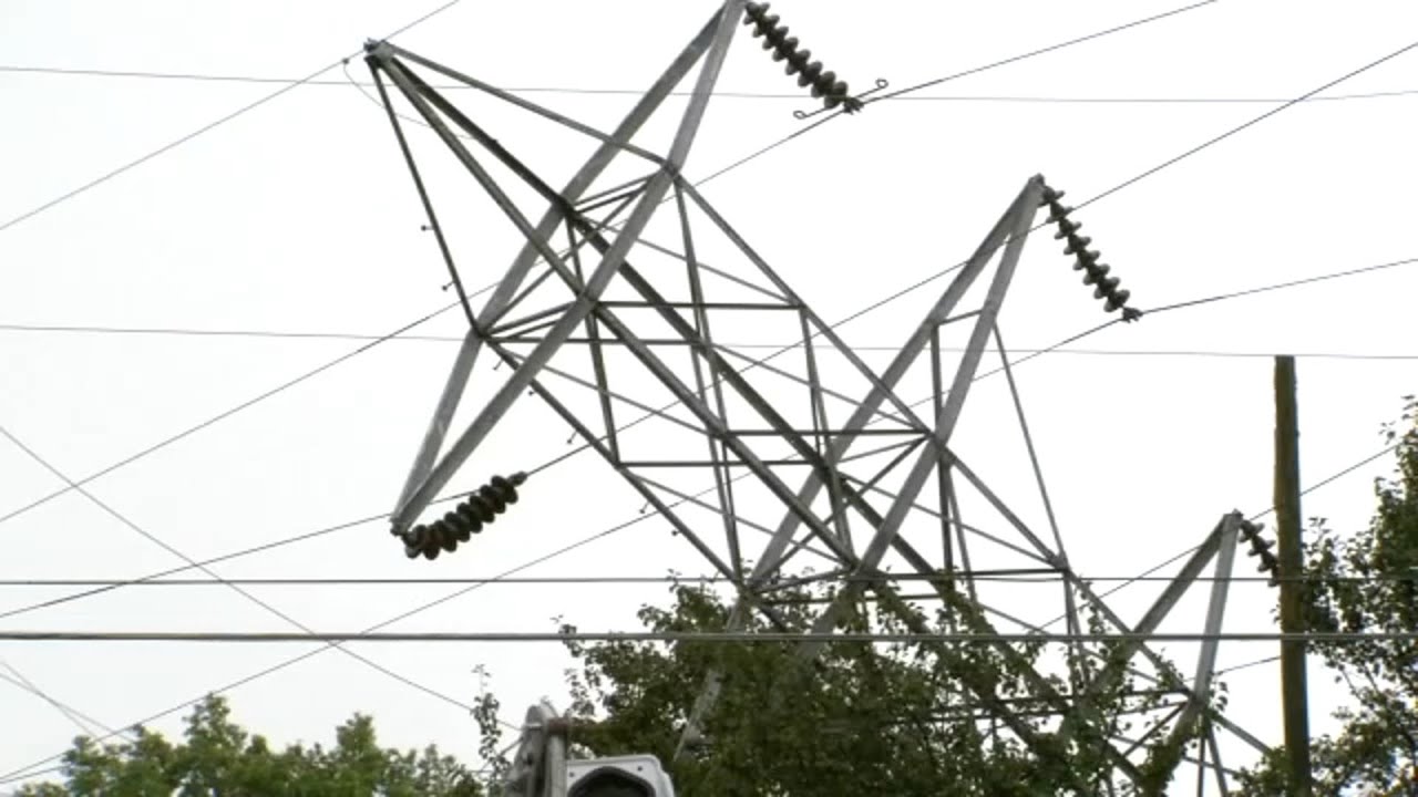 Severe storms knock out power to thousands of people across central ...
