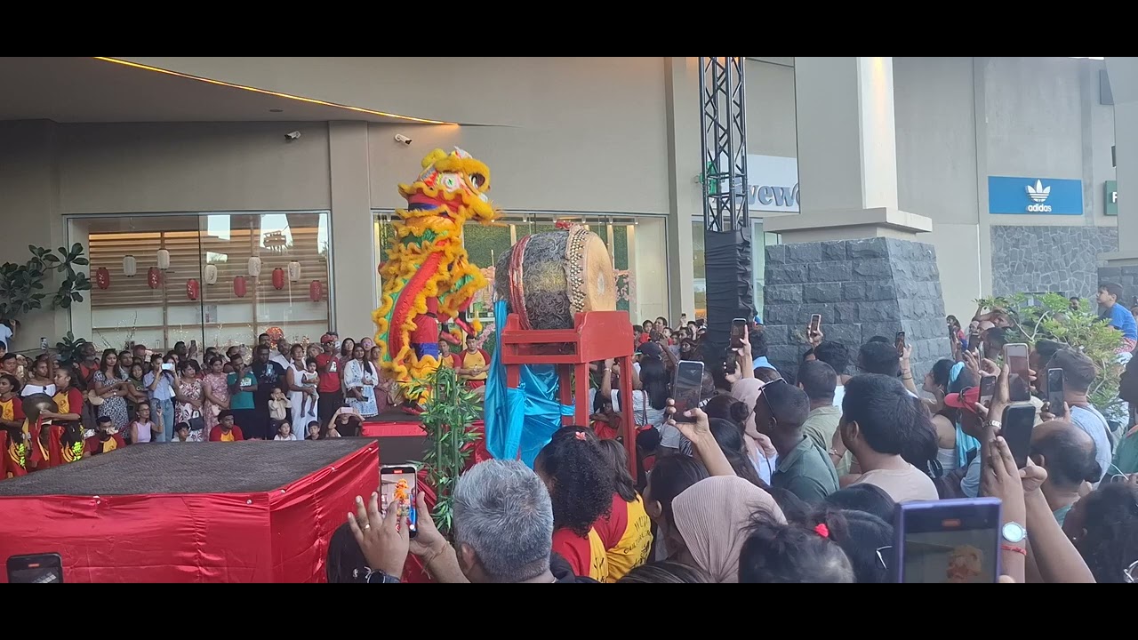 Chinese New Year festival at Bagatelle Mall