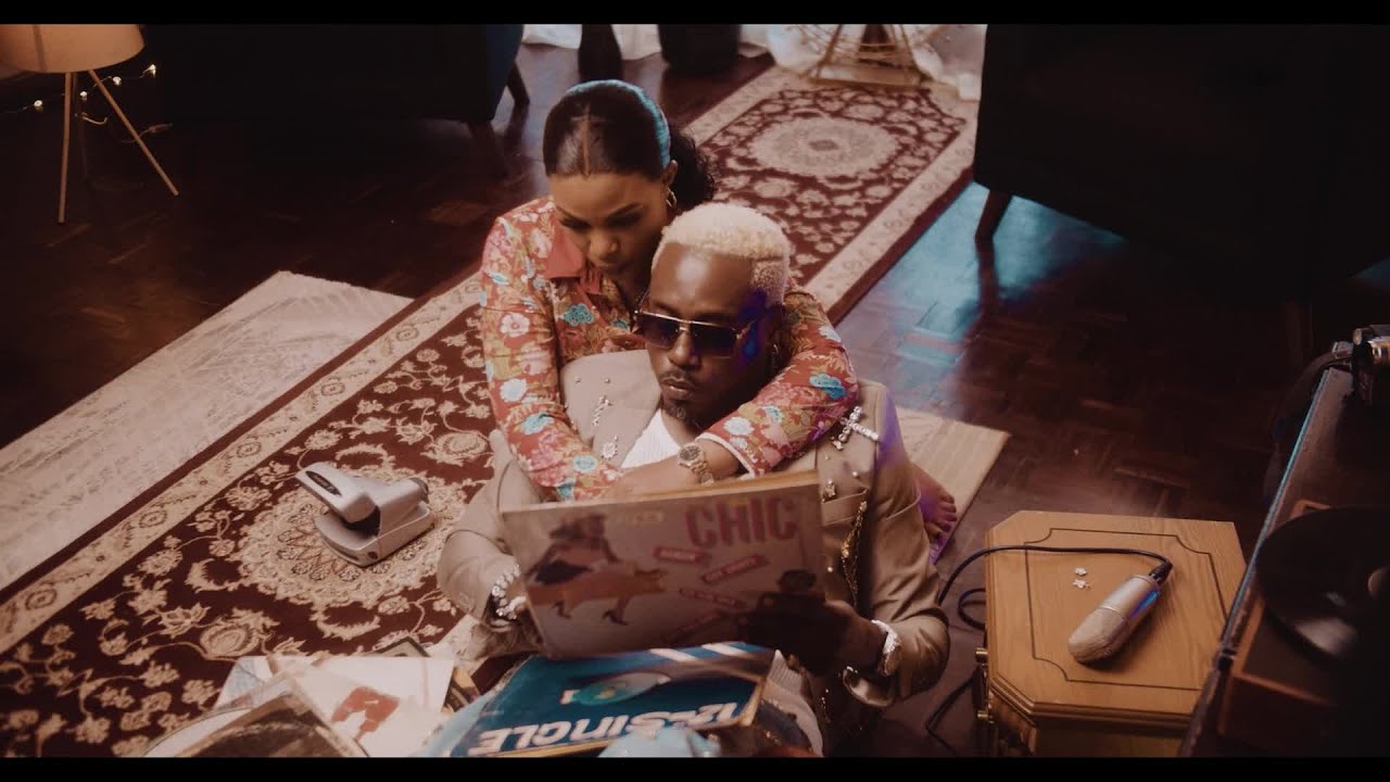 ⁣Roberto - Dear Phone (Official Video)
