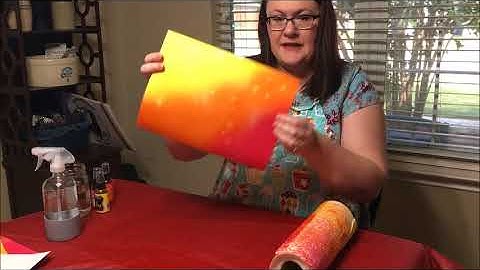 Creating Backgrounds Using Dylusions Ink Spray