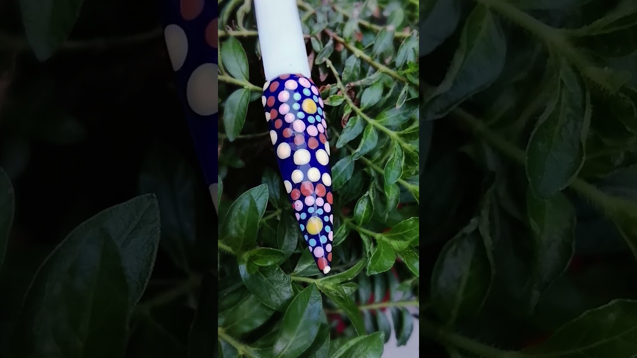 dotting nail art 🍀 