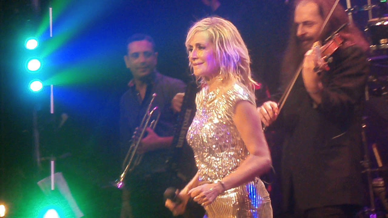 ANNA VISSI LIVE HOTEL ERMOU 25/12/18 ΑΡΕΣΩ ΠΑΙΔΙ ΜΟΥ ΑΡΕΣΩ ΑΝΝΑ ΒΙΣΣΗ