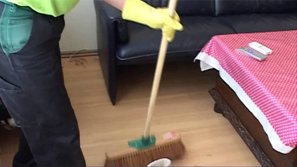 Schoonmaakbedrijf SMB Willems bij RTL 4 Look of Love van Robert ten Brink