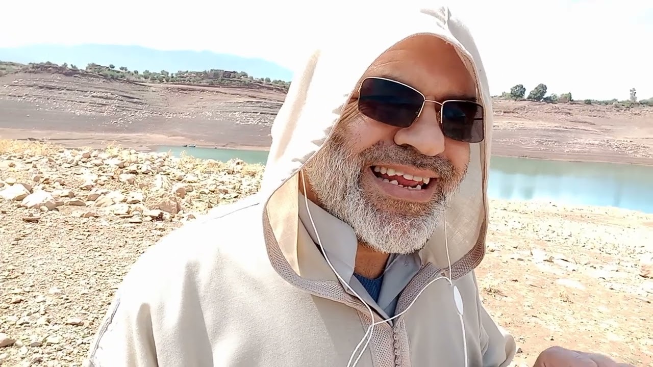 هل يجوز للمرأة أن تدخل المسجد الحرام وهي حائض؟ والجواب بالدراجة