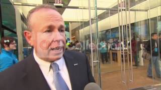 MICROSOFT OPENS FLAGSHIP SHOP NEXT TO APPLE"S