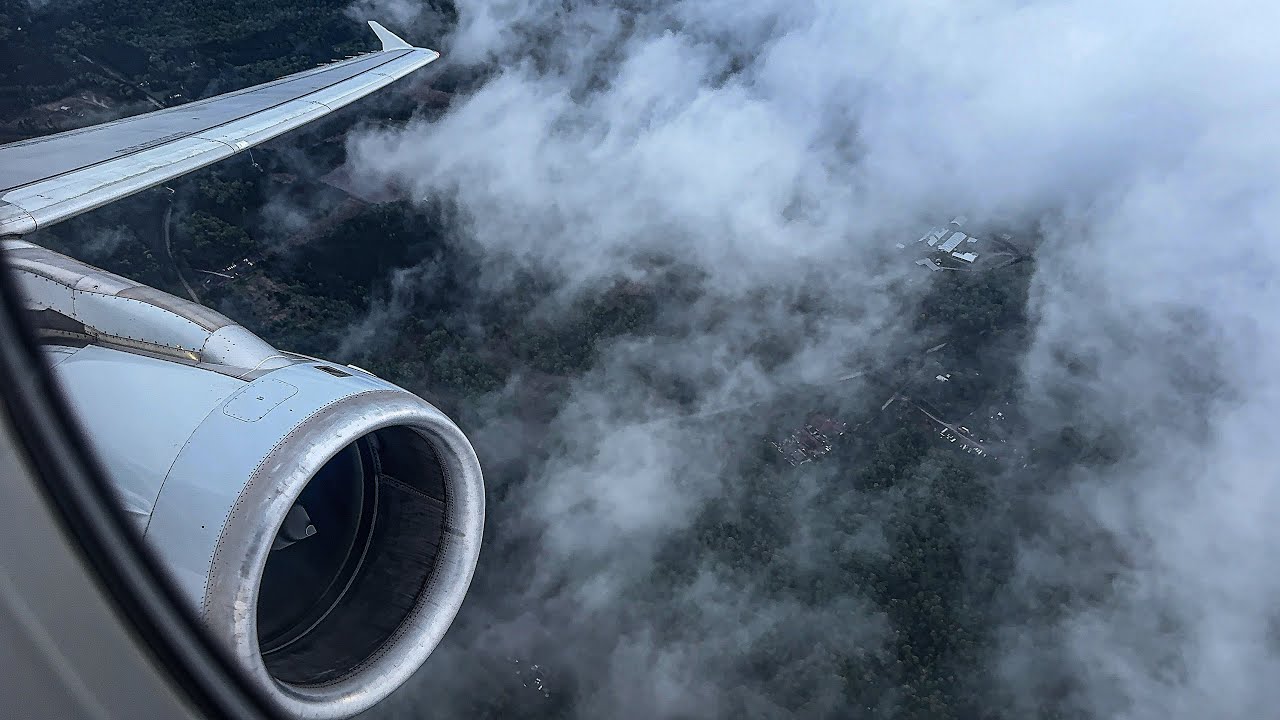 Cloudy Climbout! American A321-231 takeoff from Raleigh