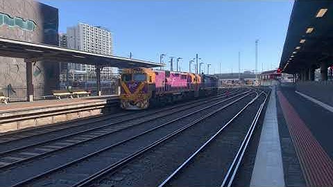 V/Line N466 City of Warrnambool & N465 City of Ballaarat Double Header N Class Locomotives