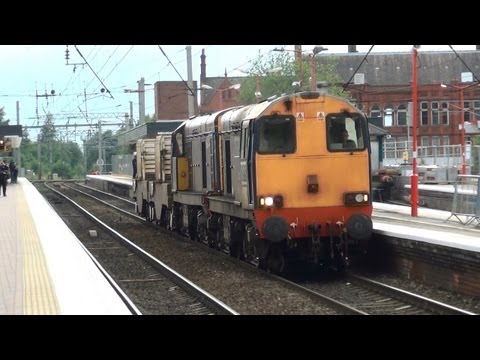 WCML Freight at Wigan 09th July 2012