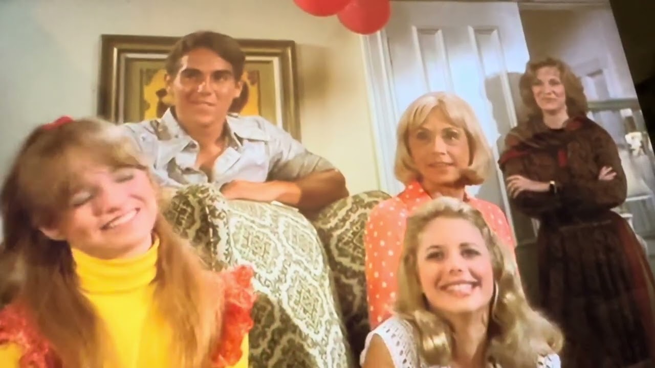 Willie Aames & Grant Goodeve singing - Eight Is Enough 1977