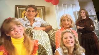 Willie Aames & Grant Goodeve singing - Eight Is Enough 1977