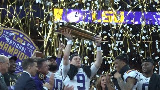 Burrow's curtain call turns individual awards into team accomplishments