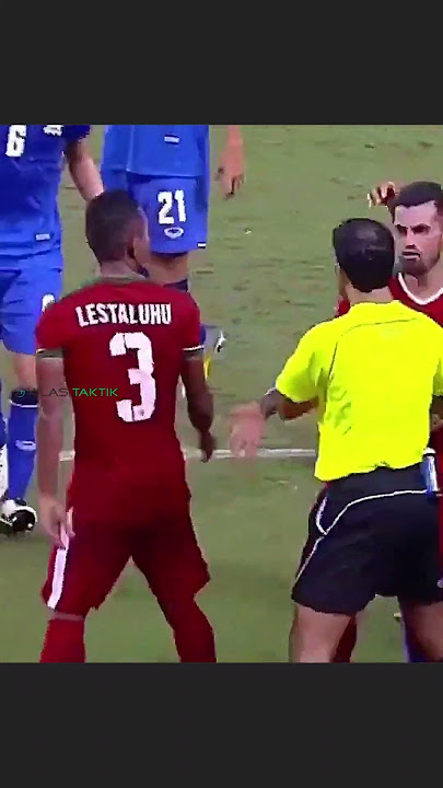 Kemarahan abduh lestaluhu pada pemain cadangan thailand di final piala aff 2016 #indonesia #thailand