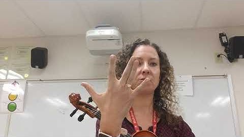 How to play a one octave D Major Scale on the violin