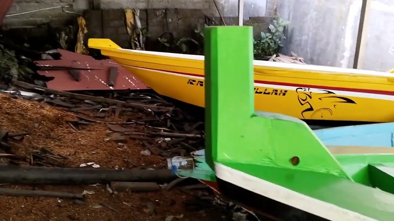 proses pembuatan sampai penurunan ke air sampan Anti Gallao