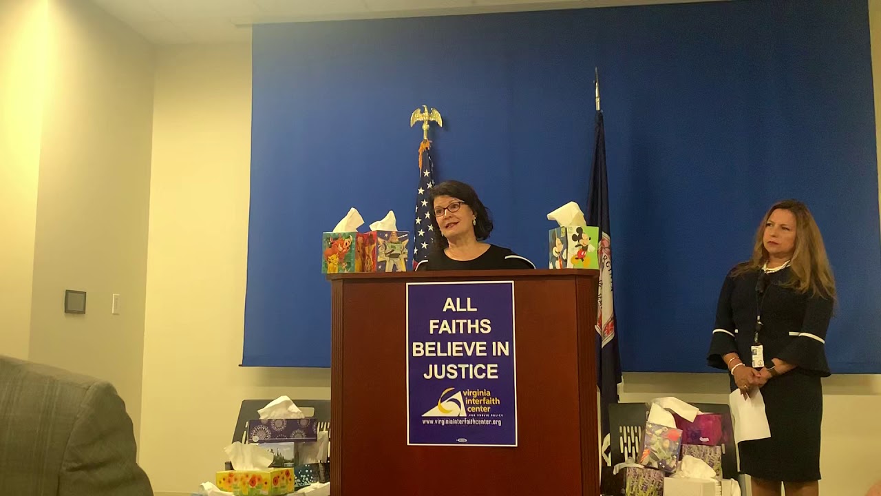 Sen. Favola speaks at Paid Sick Days Press Conference