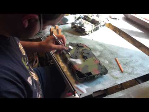 WINTER CAMOUFLAGE ON NATO CAMO AIRBRUSH LEOPARD 2A...