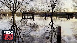 Communities along Mississippi River struggle with highest floodwaters seen in decades