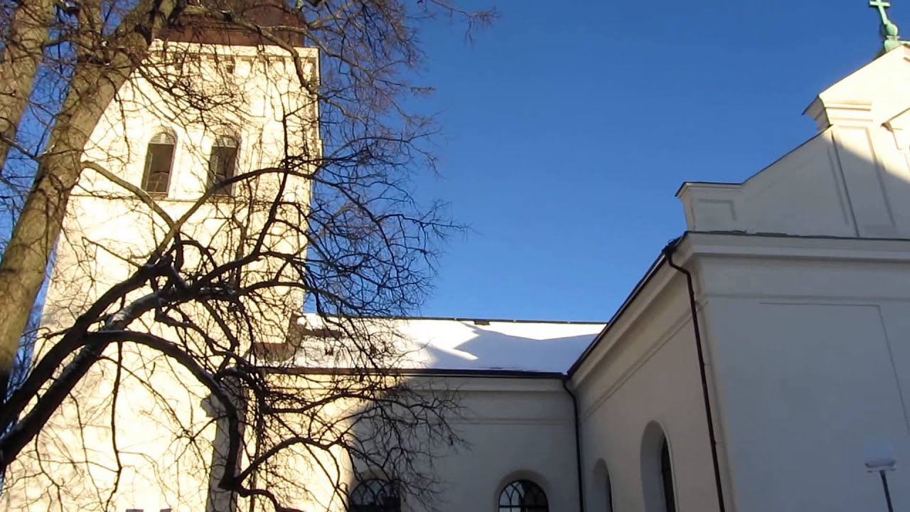 Angångsringning med Mellanklockan i Karlstads domkyrka (ciss'/cis'/c#)