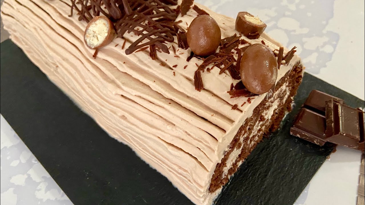 BÛCHE KINDER-CHOCOLAT TRÈS GOURMANDE ET SANS MOULE !