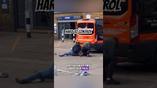 3 Officers Struggle To Control Suspect During Arrest