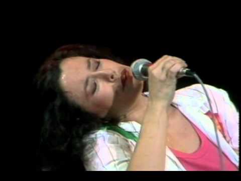 Elis Regina - Essa Mulher - YouTube