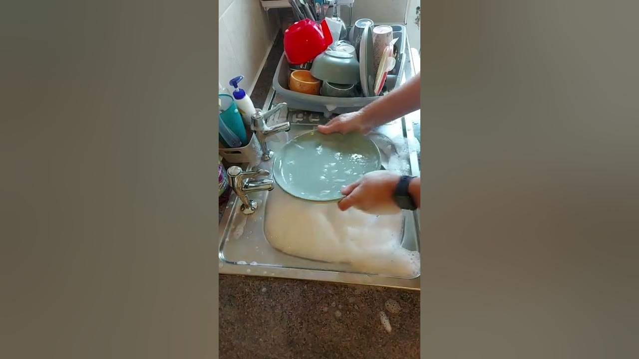 ASMR..Washing dishes using Fabulosa washing up liquid..lots of soap