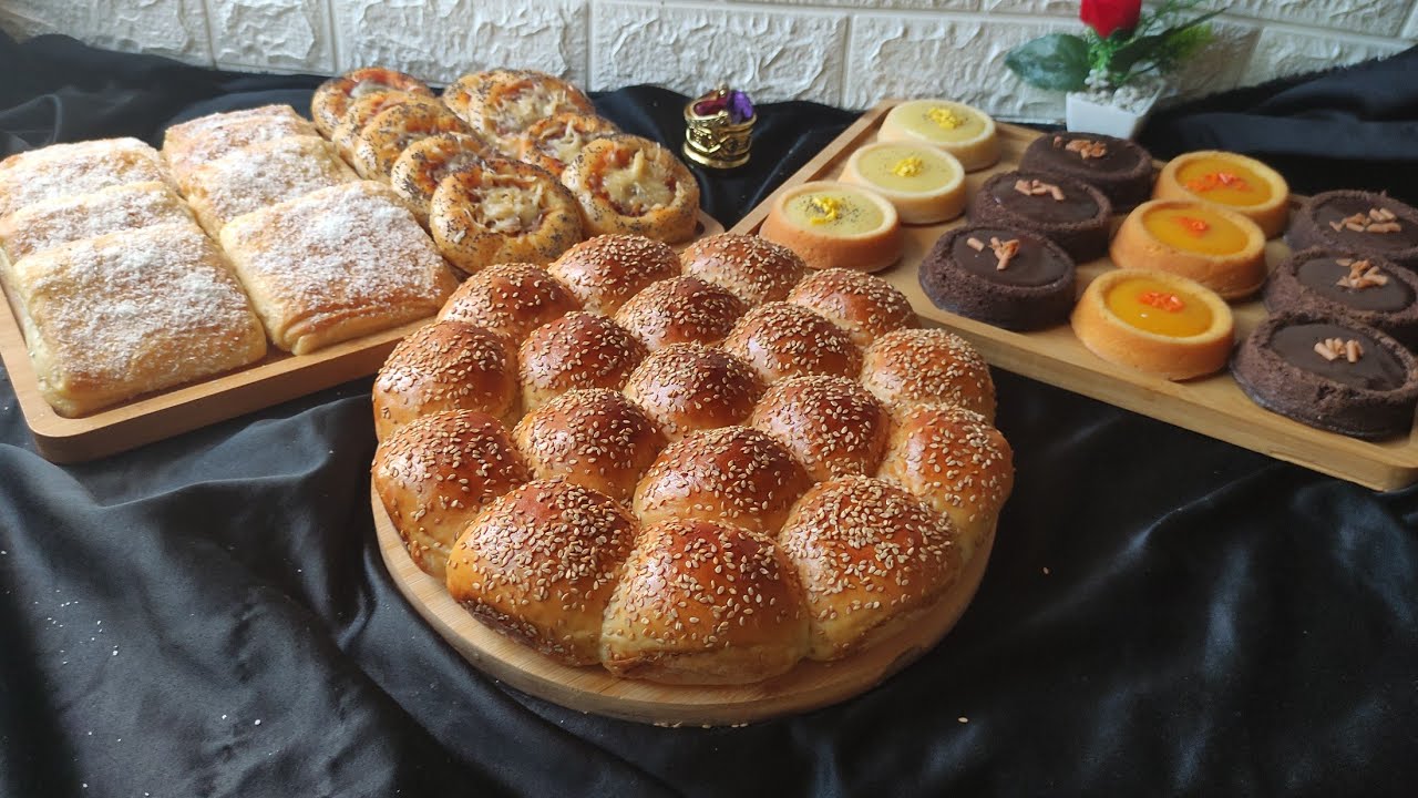 طلبية للكوتي👌بعجين واحد 3أنواع بريوش مالح وحلو و2بلاطوات ميني كيك ب3نكهات بخليط واحد كلشي فالمتناول😋