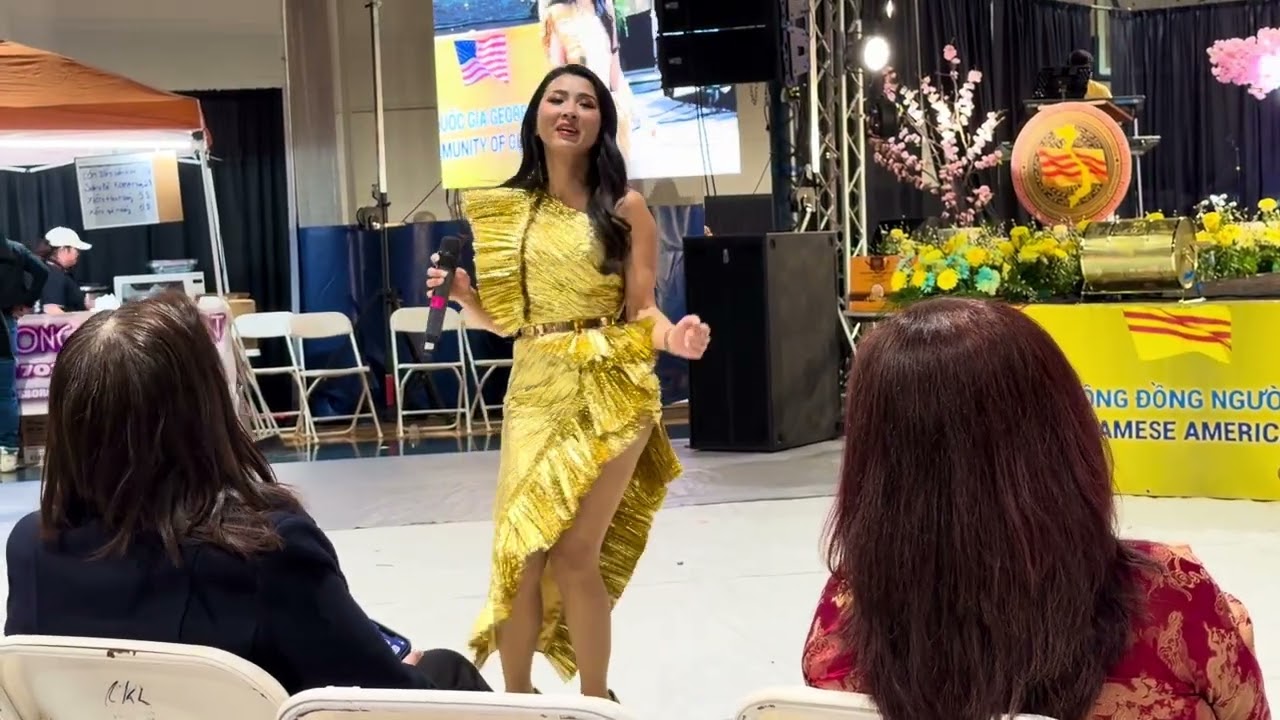 Ca Sỹ Hoàng Thuý Vy- Mùng 5 Hát Tại Hội Chợ Tết Xuân Tha Hương ở GA