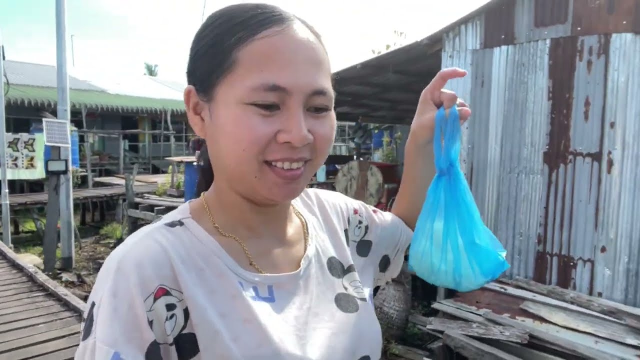 Breakfast Pagi // Cuci Pakaian & Mandi // Dapat Tekuyung Apong 