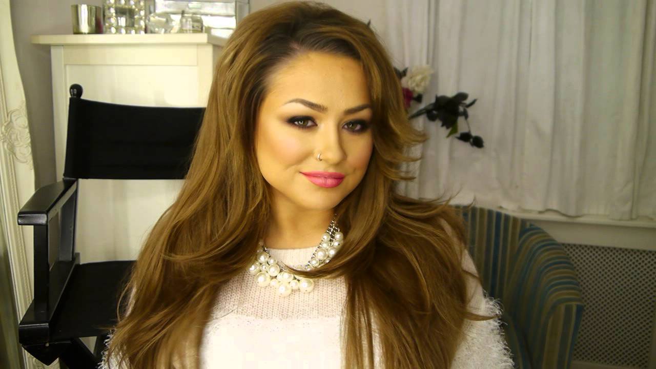 The Pussydoll Palace Hairpiece - How To - YouTube