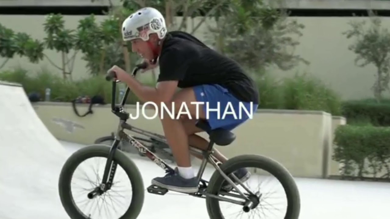BMX DUBAI, BUSINESS BAY skate park session YouTube